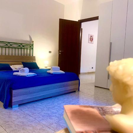 A Un Passo Dal Massimo 1 Apartment Palermo Exterior photo