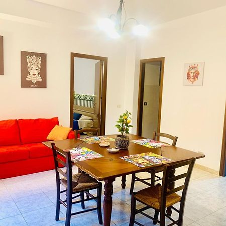 A Un Passo Dal Massimo 1 Apartment Palermo Exterior photo